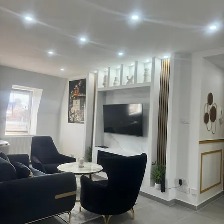 By Cite De La Gastronomie Appartement *