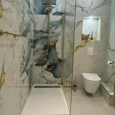 By Cite De La Gastronomie *