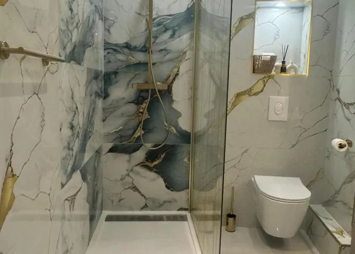 By Cite De La Gastronomie *